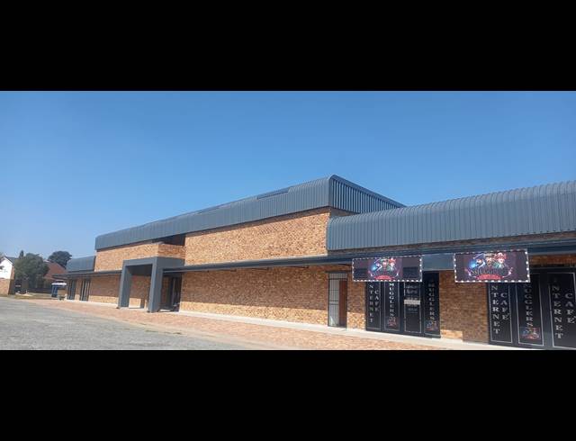 583M² BUSINESS CENTRE TO LET IN DALPARK